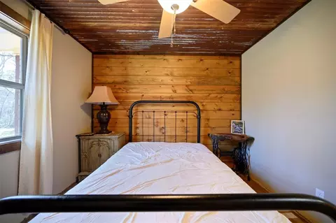 Bedroom - 234 Glover Rd, Broken Bow, OK 74728 photo 2 of 10