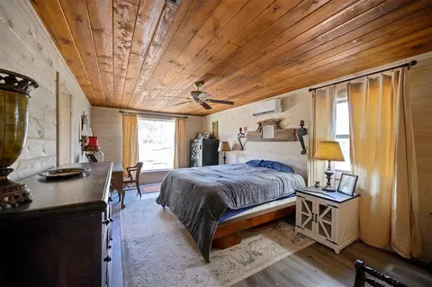 Bedroom - 234 Glover Rd, Broken Bow, OK 74728 photo 4 of 10