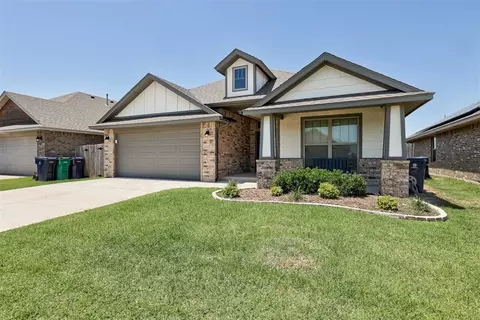 9113 Yassir Blvd, Yukon, OK 73099