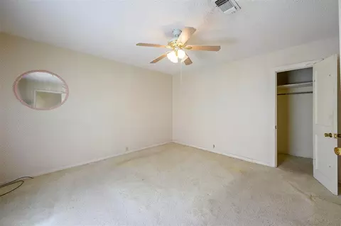 Bedroom - 1301 SE Jackson St, Idabel, OK 74745 photo 1 of 9