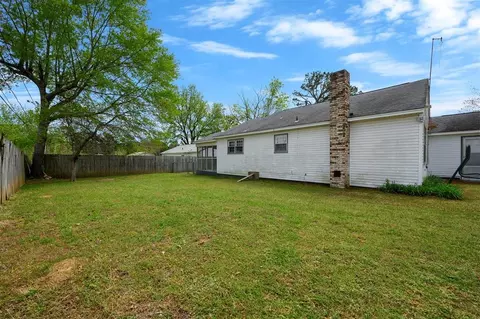 Exterior - 1301 SE Jackson St, Idabel, OK 74745 photo 13 of 17