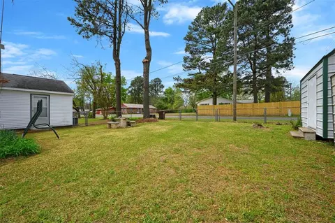 Exterior - 1301 SE Jackson St, Idabel, OK 74745 photo 14 of 17