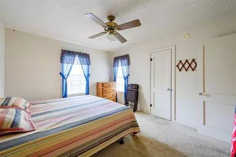 Bedroom - 1301 SE Jackson St, Idabel, OK 74745 photo 8 of 9