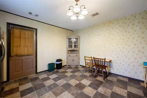 Dining - 1301 SE Jackson St, Idabel, OK 74745 photo 1 of 1