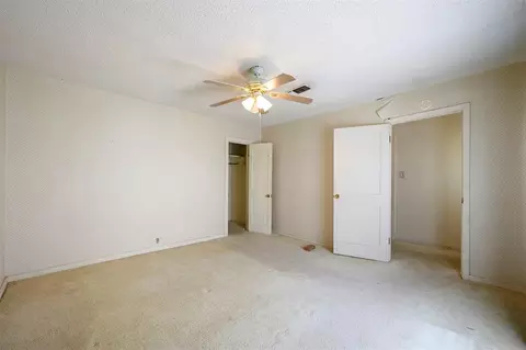 Bedroom - 1301 SE Jackson St, Idabel, OK 74745 photo 2 of 9