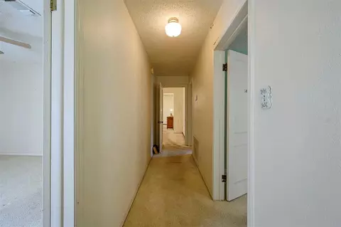 Entry Way - 1301 SE Jackson St, Idabel, OK 74745 photo 1 of 4
