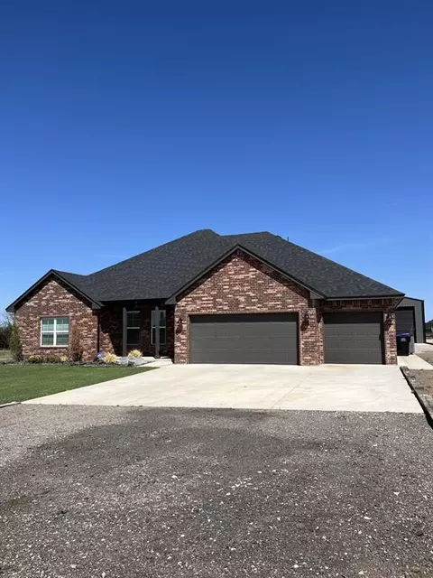 5634 Little Farms Rd, Guthrie, OK 73044