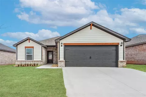 1808 Palmatum Rd, El Reno, OK 73036