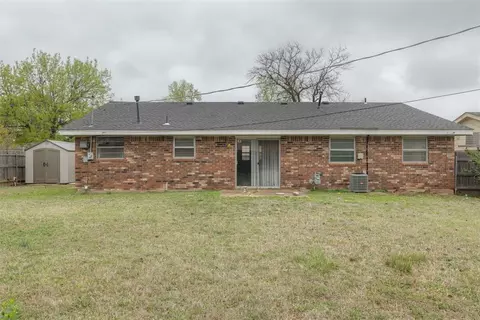 Other - 200 E Beech Ave, Yukon, OK 73099 photo 2 of 5