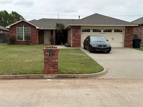 12113 NW 7th St, Yukon, OK 73099