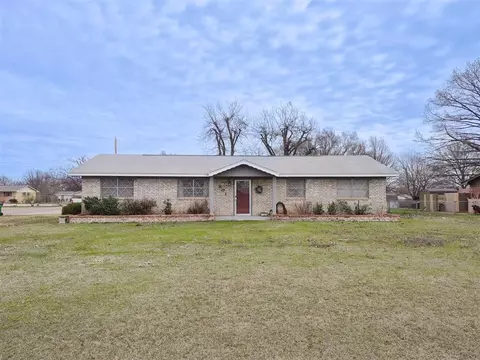201 Taz Ave, Morrison, OK 73061 photo 2
