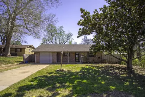 30 Seneca Dr, Shawnee, OK 74801