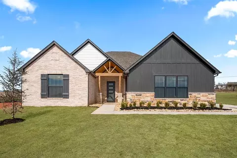 2280 Cottage Ln, Blanchard, OK 73010