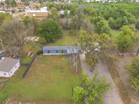 506 E Van Buren St, Crescent, OK 73028