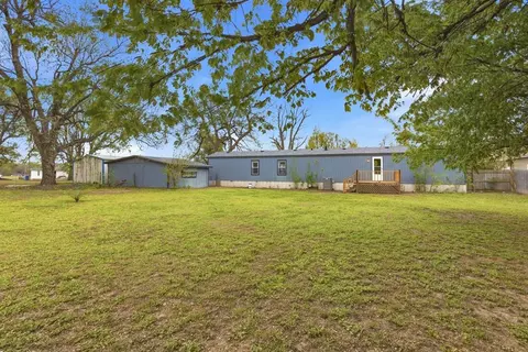 Exterior - 506 E Van Buren St, Crescent, OK 73028 photo 3 of 3