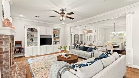 Living - 3608 Meadow Ln, Moore, OK 73160 photo 2 of 2