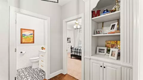 Entry Way - 3608 Meadow Ln, Moore, OK 73160 photo 4 of 6
