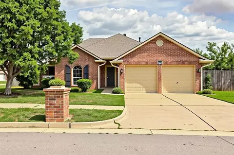 1817 NW 172nd St, Edmond, OK 73012