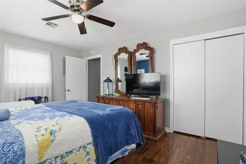 Bedroom - 2 E Anchor Dr, Sayre, OK 73662 photo 2 of 8