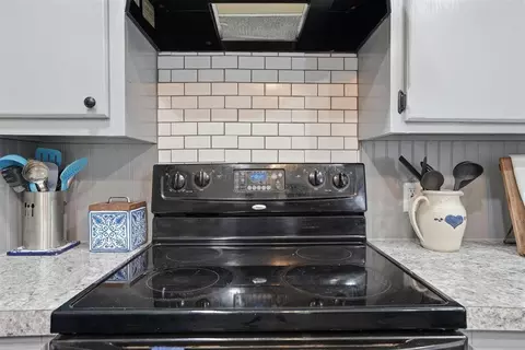 Kitchen - 2 E Anchor Dr, Sayre, OK 73662 photo 6 of 11