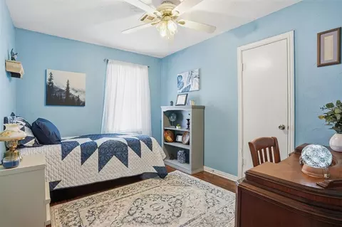 Bedroom - 2 E Anchor Dr, Sayre, OK 73662 photo 3 of 8