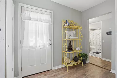 Entry Way - 2 E Anchor Dr, Sayre, OK 73662 photo 1 of 3