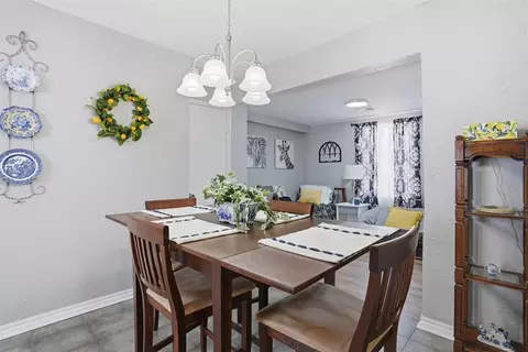 Dining - 2 E Anchor Dr, Sayre, OK 73662 photo 1 of 3