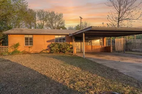 2309 Trosper Pl, Oklahoma City, OK 73115