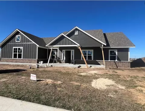 4601 Pigeon Run, Shawnee, OK 74804