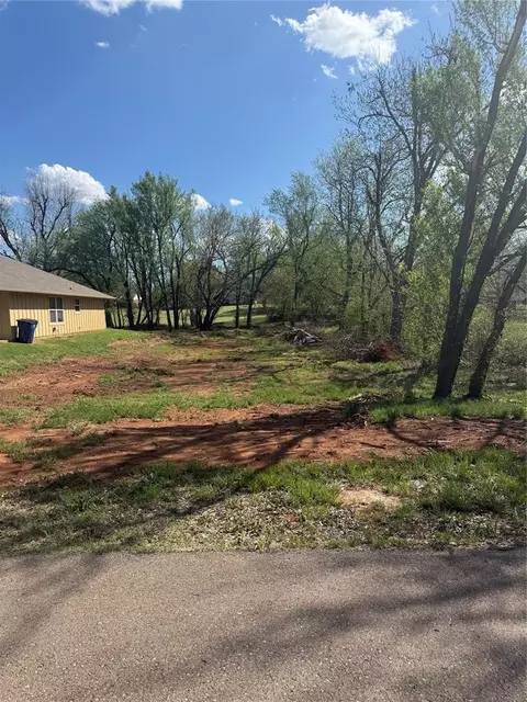 E Rutgers Avenue, Guthrie, OK 73044