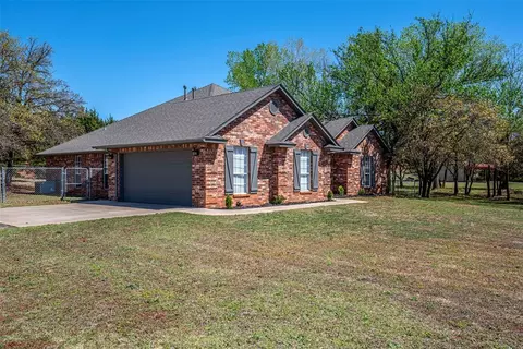 5615 Spring Haven Dr, Blanchard, OK 73010