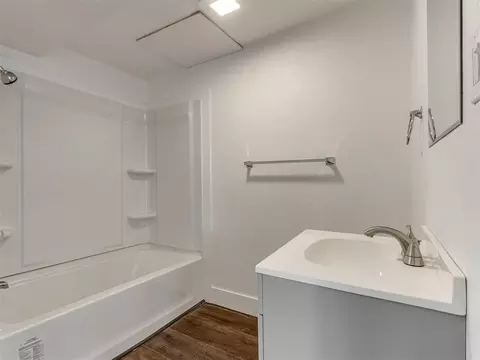 Bath - 509 E Cherry St, Cushing, OK 74023 photo 1 of 5