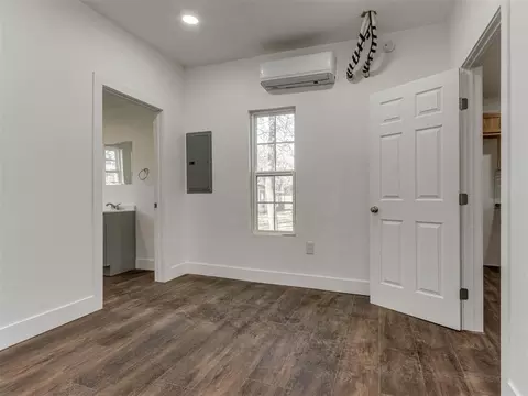 Bedroom - 509 E Cherry St, Cushing, OK 74023 photo 2 of 2