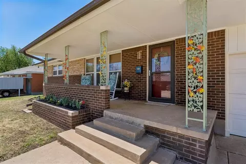 3617 Mt Pleasant Dr, Midwest City, OK 73110
