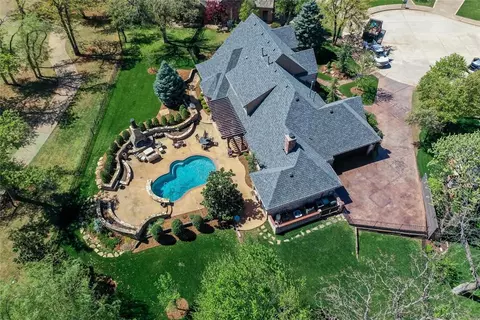 2004 Kiawah Cir, Edmond, OK 73025
