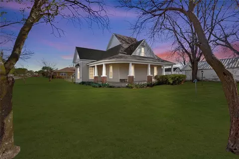 701 N 6th St, Thomas, OK 73669