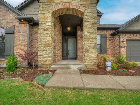 4302 Lorings Cir, Norman, OK 73072