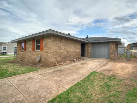 1509 W London St, El Reno, OK 73036