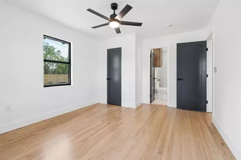 Bedroom - 832 Oakbrook Dr, Norman, OK 73072 photo 5 of 10