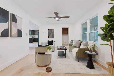 Living - 832 Oakbrook Dr, Norman, OK 73072 photo 1 of 1