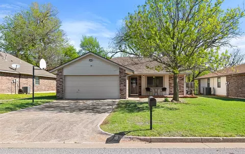 1000 Noel Dr, Yukon, OK 73099