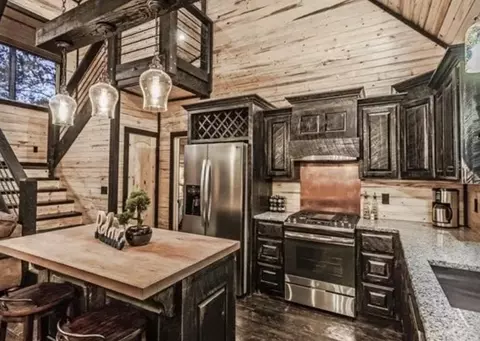 Kitchen - Undisclosed, Broken Bow, OK 74728 photo 2 of 2