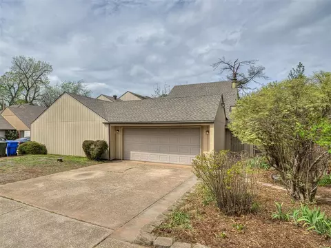 3719 River Oaks Dr, Norman, OK 73072