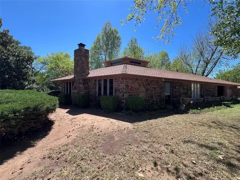 4316 Country Club Ter, Norman, OK 73072