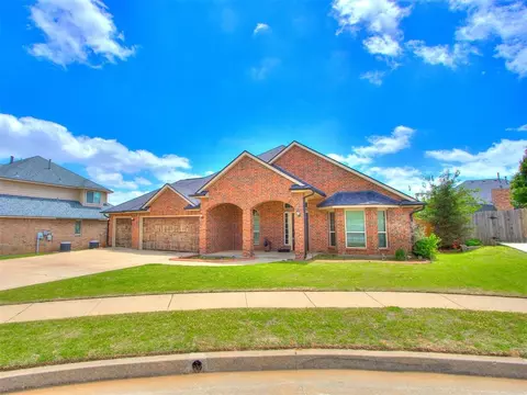 9108 NW 86th Ct, Yukon, OK 73099
