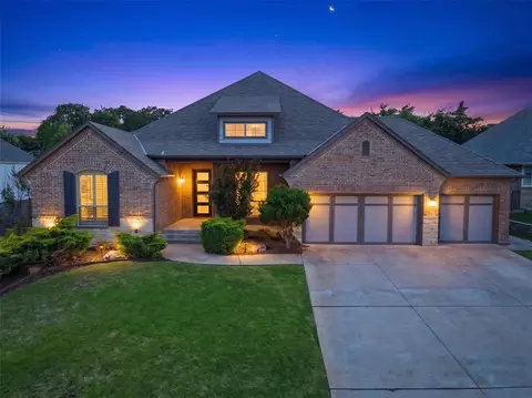 2417 Rumble Ln, Edmond, OK 73034