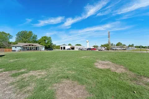 Other - 103 S Cedar St, Crescent, OK 73028 photo 9 of 11