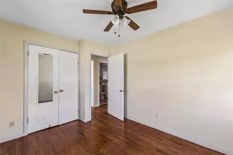 Bedroom - 103 S Cedar St, Crescent, OK 73028 photo 3 of 7