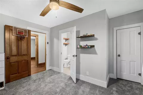 Bedroom - 201 S 6th St, Marlow, OK 73055 photo 6 of 7