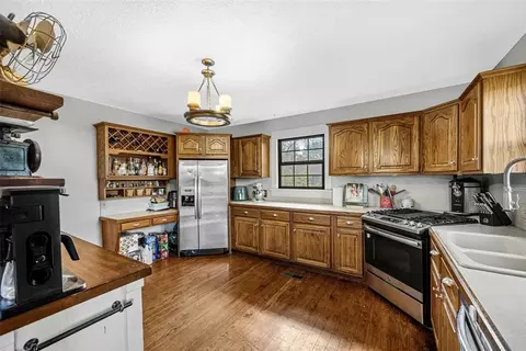 Kitchen - 201 S 6th St, Marlow, OK 73055 photo 1 of 3